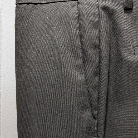 Kenneth Cole men's dress pants. Black, 38/32. - Picture 8 of 9